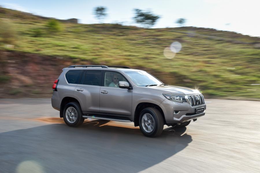  Toyota Land Cruiser Prado VX-L (150) 2017 года  (ZA) (фото 21 из 40)